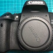 キヤノン Canon デジタル一眼レフカメラ EOS 8000D 水没品（通電不可）を買取りました
