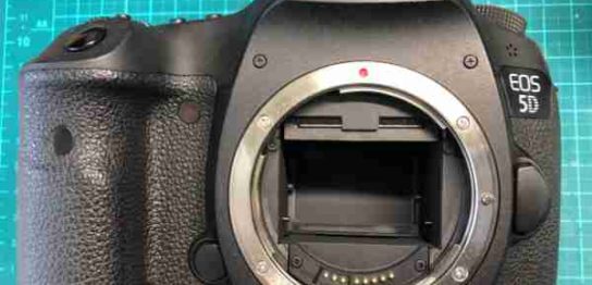 【壊れたカメラ買取】デジタル一眼レフ キヤノン Canon EOS 5D Mark III 水没ジャンク品の査定価格