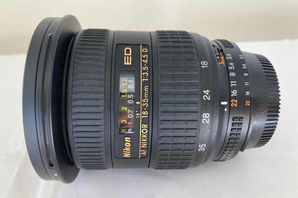 【レンズ買取】ニコン Nikon AF NIKKOR 18-35mm f/3.5-4.5D 美品の査定価格