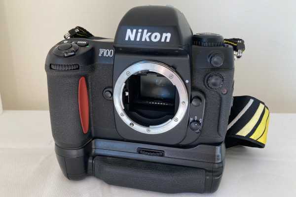 【カメラ買取】ニコン Nikon F100 ボディベタつきアリの査定価格