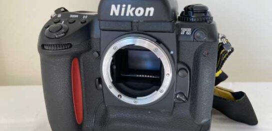 【カメラ買取】ニコン Nikon F5 ボディ 電池室液漏れ・通電不可の査定価格
