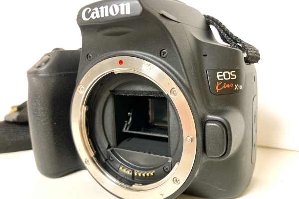 【カメラ買取】キヤノン Canon EOS Kiss X10 ボディ 通電不可の査定価格