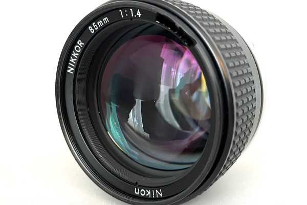 【レンズ買取】ニコン Nikon NIKKOR 85mm F1.4 Ai-s カビ・ヘリコイド重いの査定価格