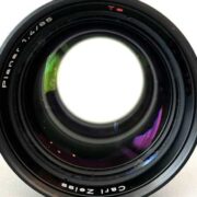 【レンズ買取】コンタックス CONTAX Carl Zeiss Planar T* 85mm F1.4 MMJ カビ・クモリありの査定価格