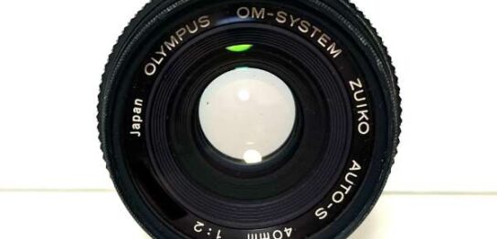 【レンズ買取】オリンパス OLYMPUS OM SYSTEM ZUIKO AUTO-S 40mm F2 カビ・クモリ・フィルター外れないの査定価格