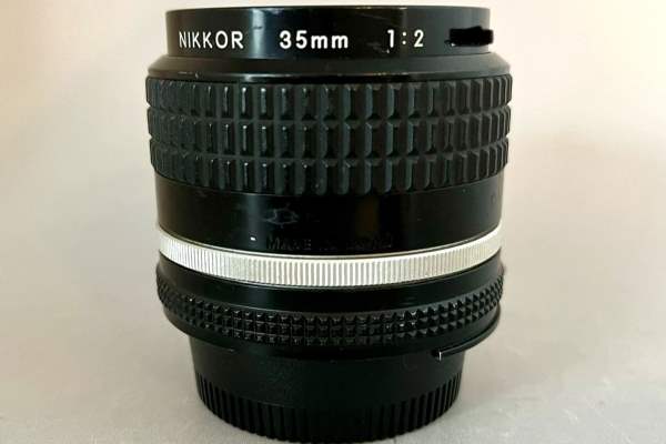 【レンズ買取】ニコン Nikon NIKKOR 35mm F2 Ai-s カビありの査定価格