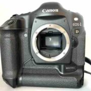 【カメラ買取】キヤノン Canon EOS-1 D DIGITAL 一眼レフカメラ ボディ バッテリー劣化の査定価格