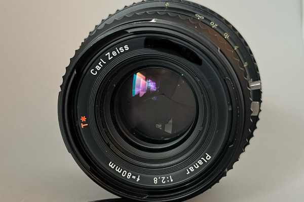 【レンズ買取】ハッセルブラッド HASSELBLAD Carl Zeiss Planar C 80ｍｍ F2.8 T* ブラック カビ・クモリ・シャッター不良の査定価格