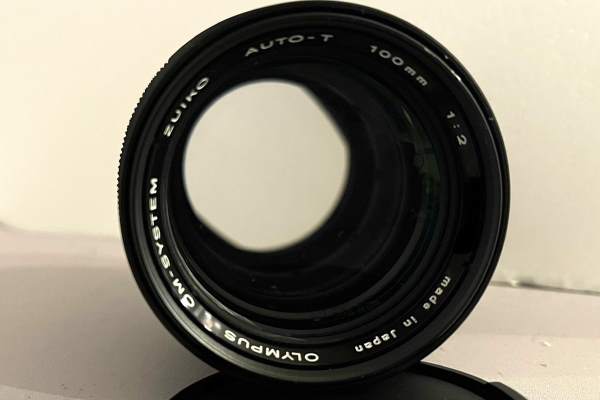 【レンズ買取】オリンパス OLYMPUS OM-SYSTEM ZUIKO AUTO-T 100mm F2 カビ・クモリの査定価格