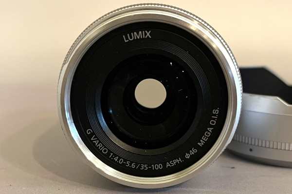 【レンズ買取】パナソニック Panasonic LUMIX G VARIO 35-100mm F4.0-5.6 H-FS35100 カビの査定価格