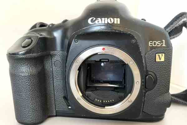 【カメラ買取】キヤノン Canon EOS-1 V カビありの査定価格