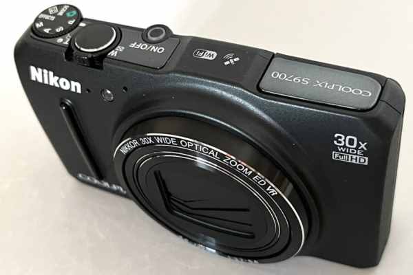 【カメラ買取】ニコン Nikon COOLPIX S9700 未使用品の査定価格