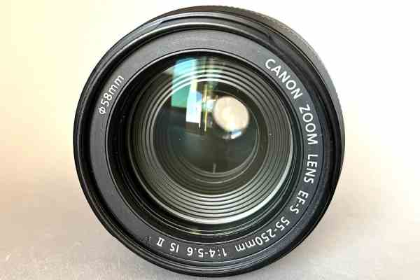 【レンズ買取】キヤノン Canon ZOOM LENS EF-S 55-250mm F4-5.6 IS II 異音の査定価格