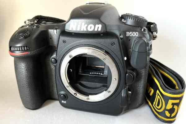 【カメラ買取】ニコン Nikon D500 SDカードエラーの査定価格