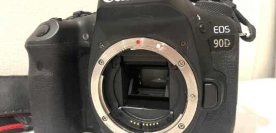【カメラ買取】キヤノン Canon EOS 90D 一眼レフカメラ 水没品・通電不可の査定価格