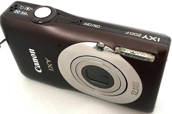 【カメラ買取】キヤノン Canon IXY200F ブラウン 美品の査定価格