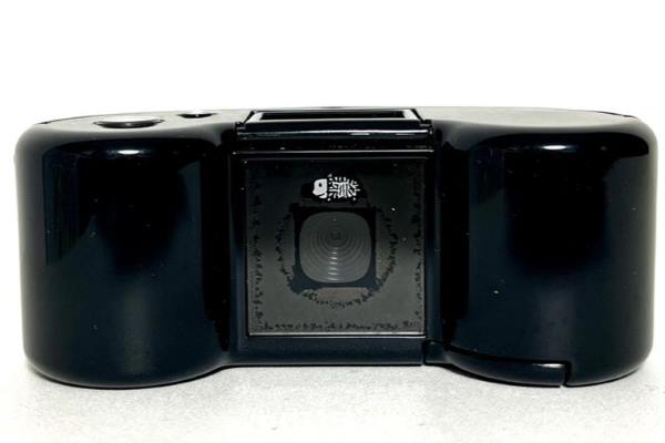 【カメラ買取】チノン CHINON デジタルハリネズミ2 ブラック トイカメラ 並品の査定価格