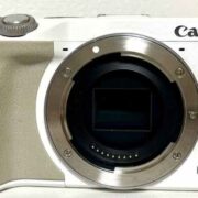 【カメラ買取】キヤノン Canon EOS M3 画面破損の査定価格