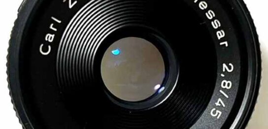 【レンズ買取】コンタックス CONTAX Carl Zeiss Tessar 45mm F2.8 T* MMJ クモリ・カビありの査定価格