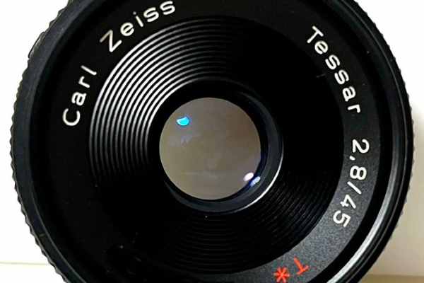 【レンズ買取】コンタックス CONTAX Carl Zeiss Tessar 45mm F2.8 T* MMJ クモリ・カビありの査定価格
